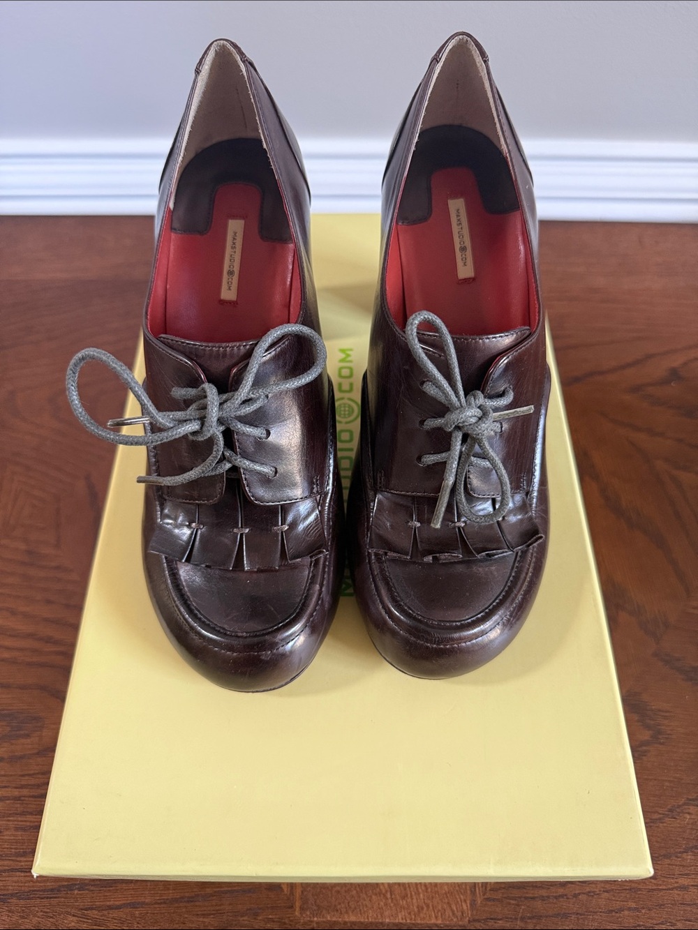 Max Studio Brown Leather Kiltie Lace-Up Heeled Loafers